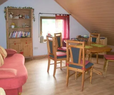 Mit Moselblick アパート